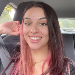 Meet your Posher, Abigail